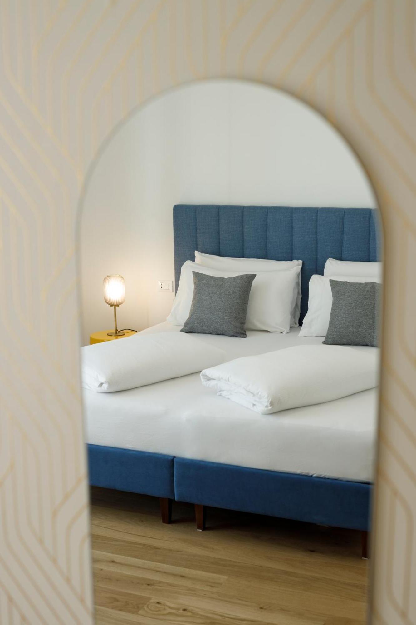 Aparthotel Electric & *
